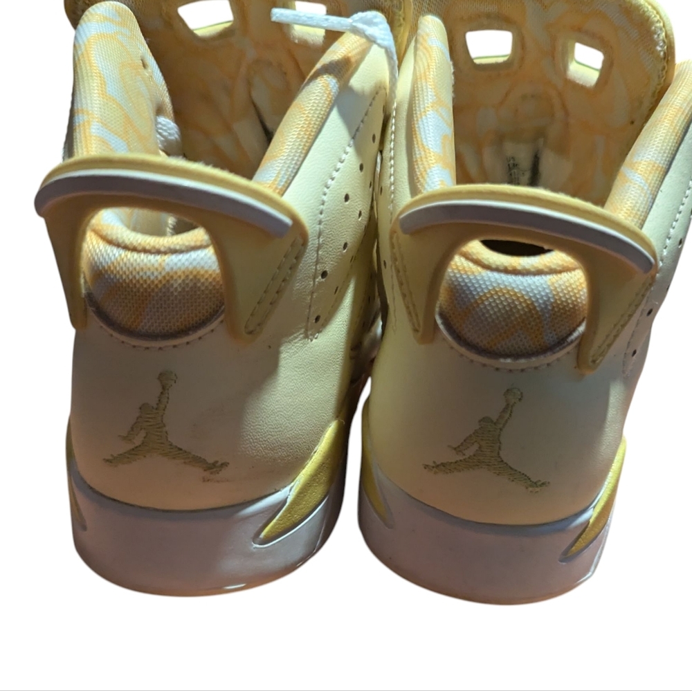 Gallery image 4 for Air Jordan 6 Retro Dynamic Yellow Floral