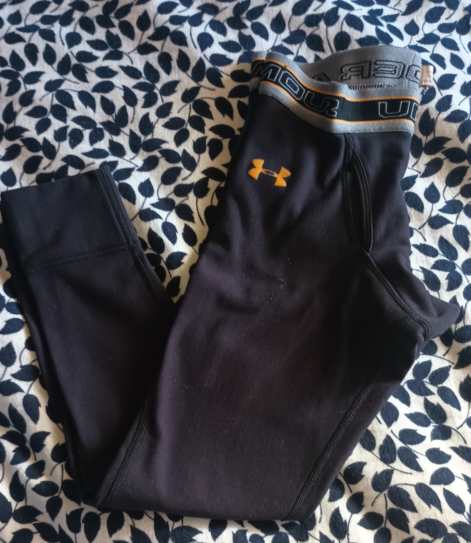 Under Armour Leggings, Youth Large