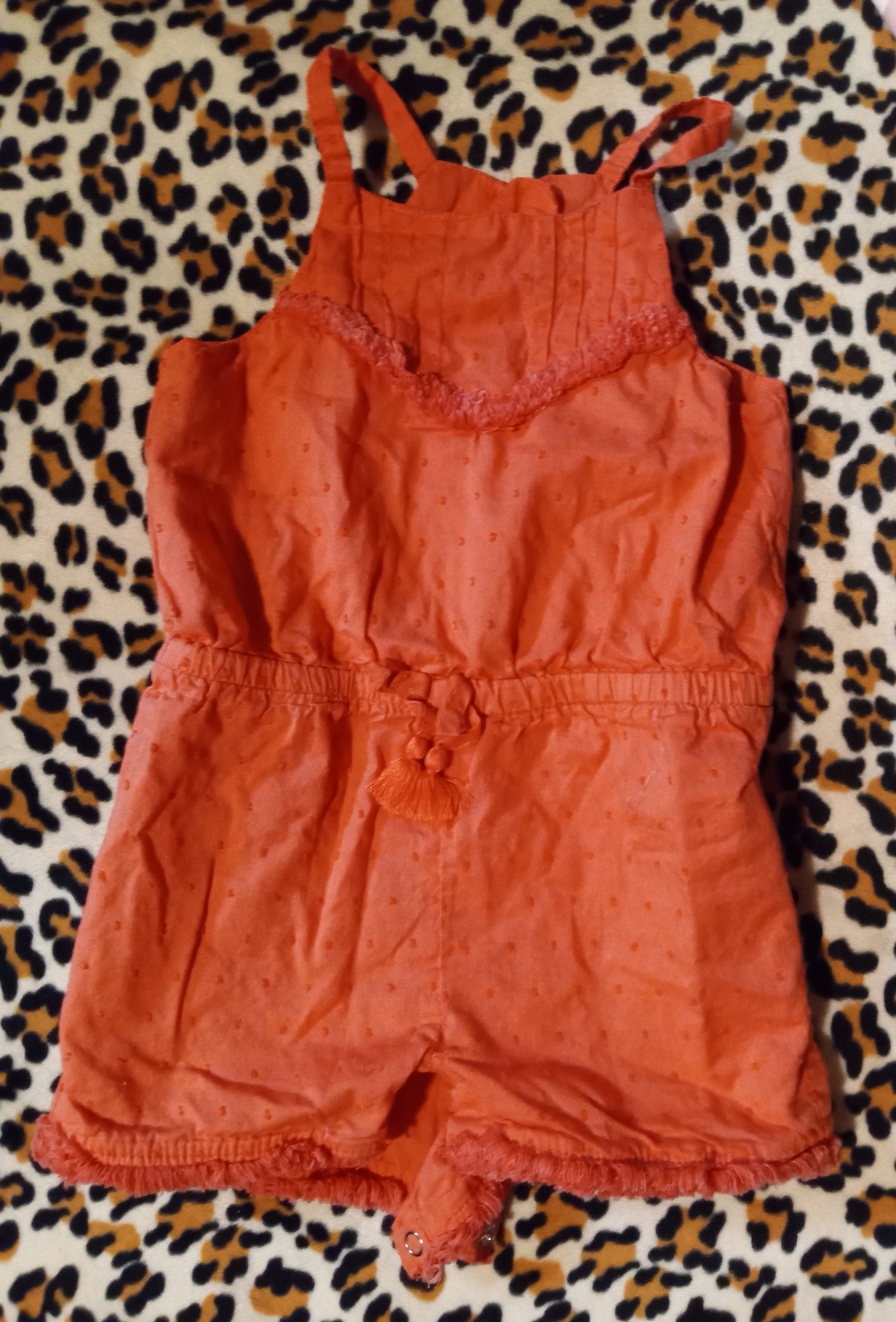 Gallery image 4 for Set of Babygirls Outfits, Size 18 Months
