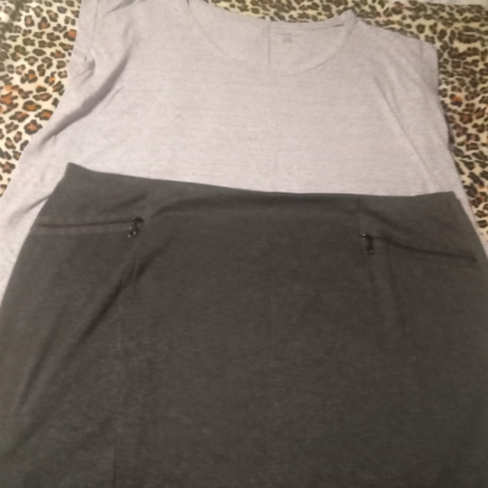 Plus Size Women's T-shirt/Skirt Combo, 26/28