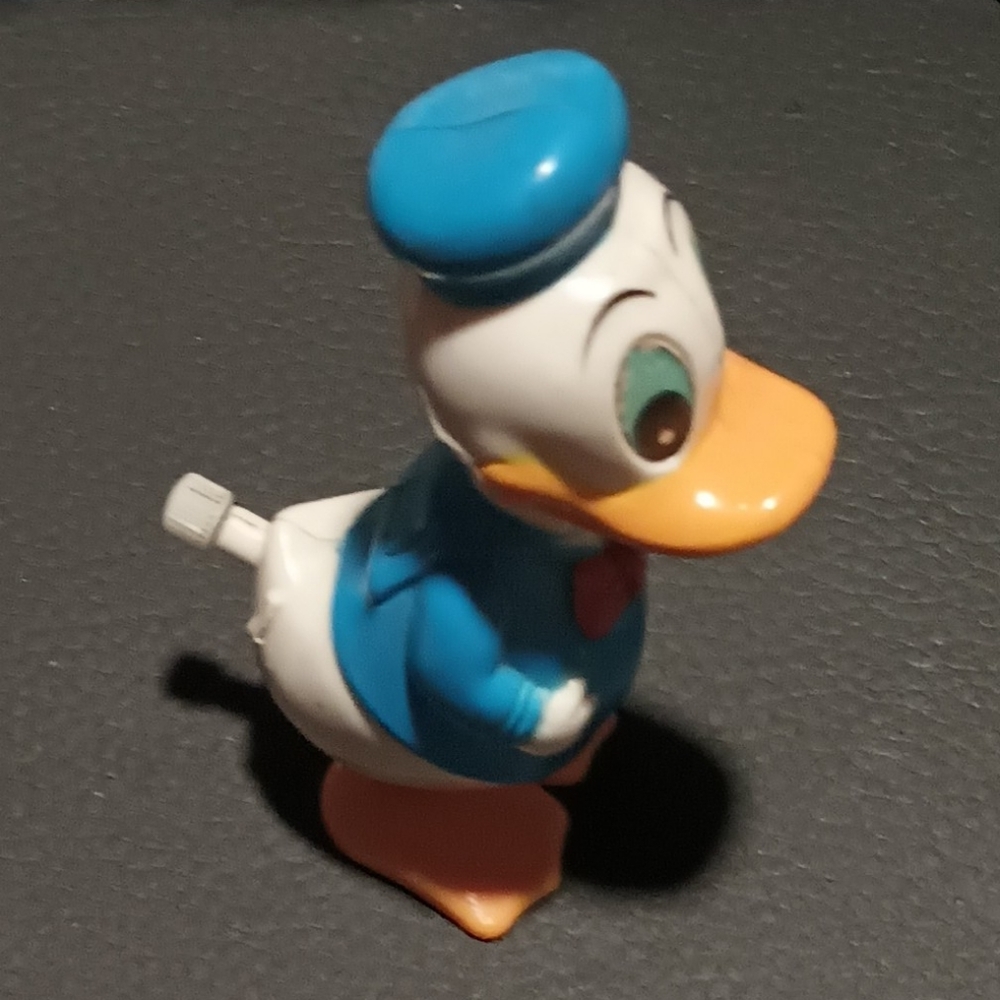 Gallery image 1 for Disney's Donald Duck 1977 Tomy Wind-Up Toy