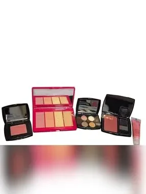Gallery image 3 for Lancome Limited Edition Makeup Bundle