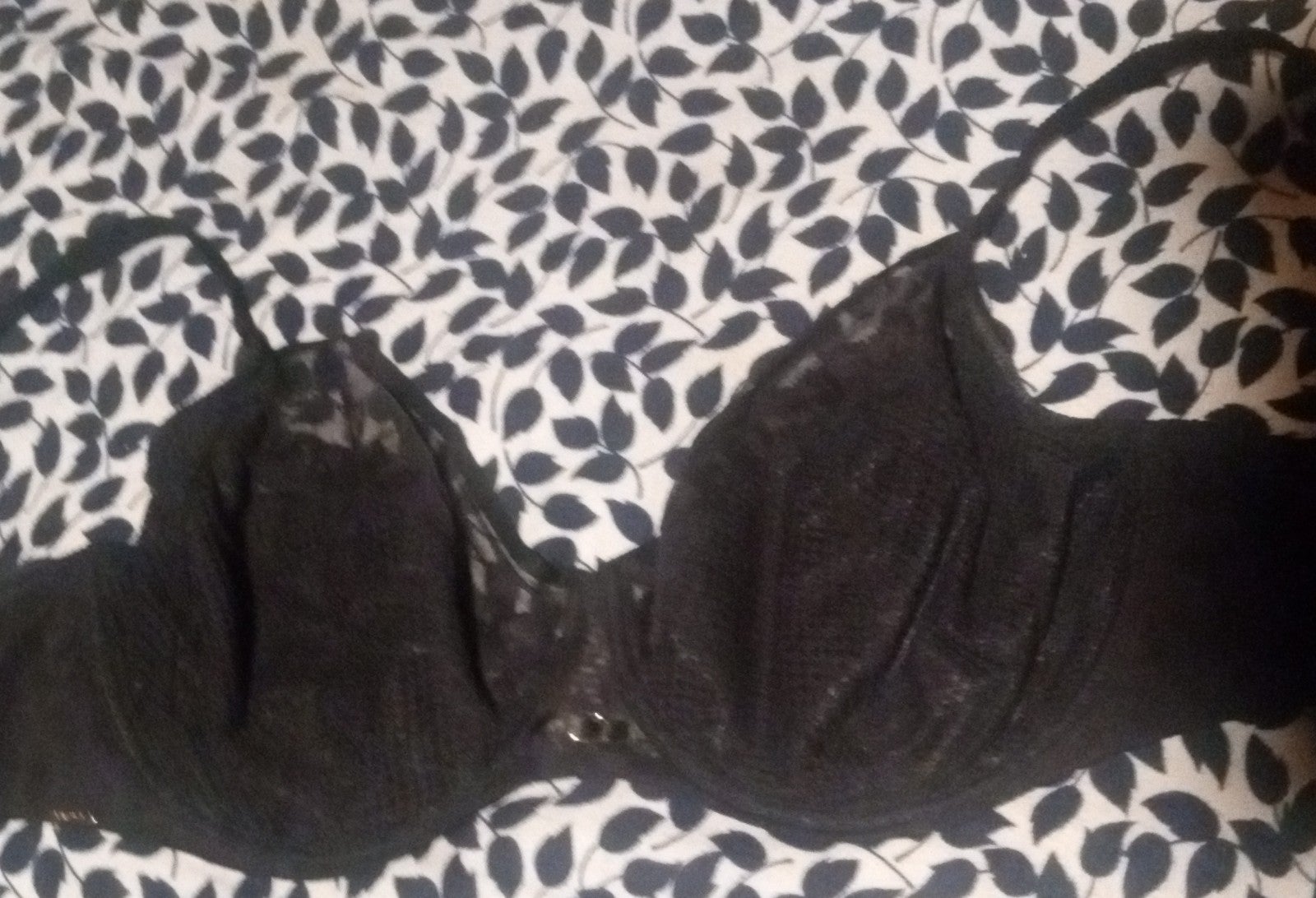 Gallery image 3 for Chantelle Parisian Allure Unlined Plunge Bra