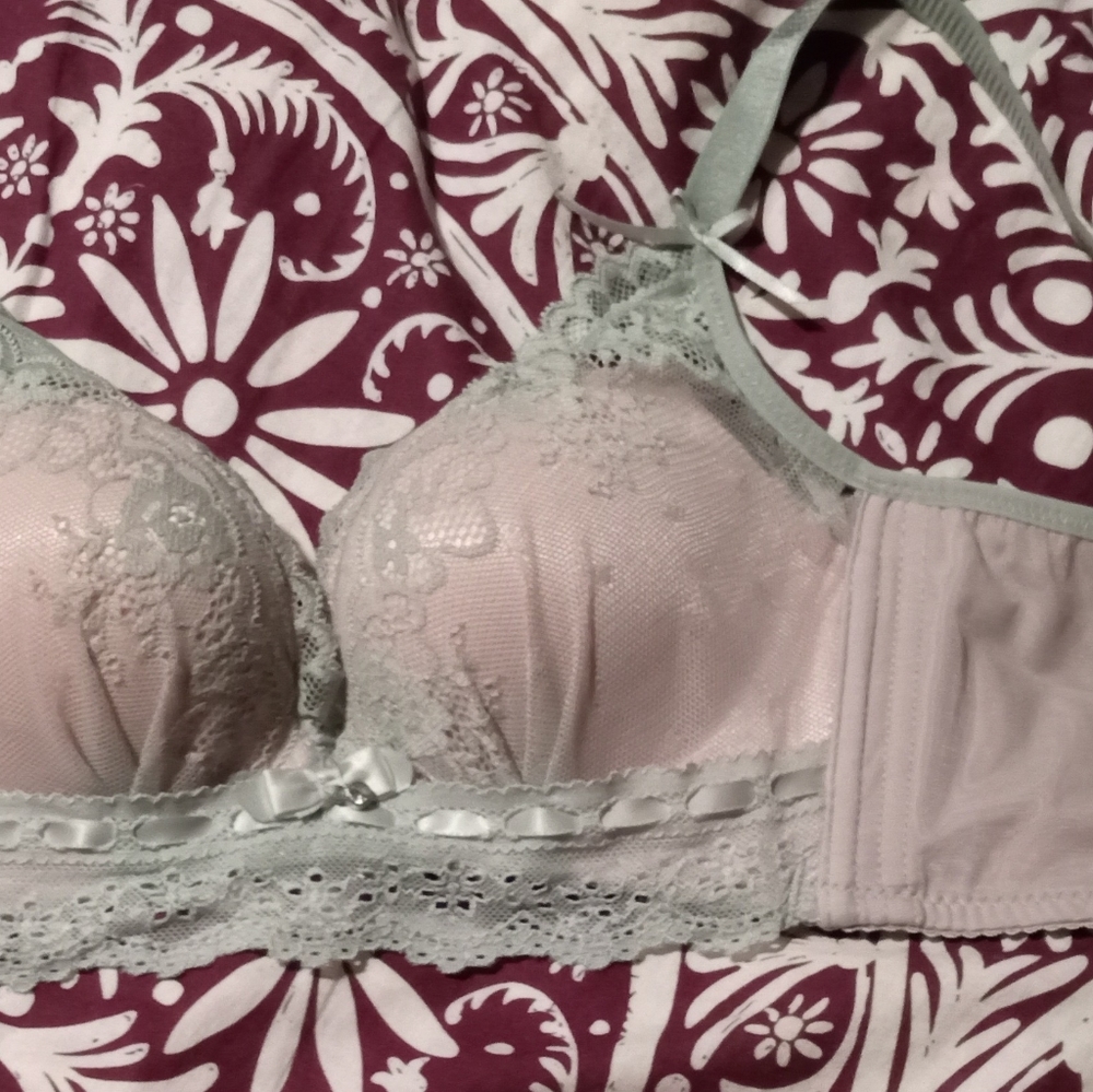 Gallery image 1 for Pinku Japan Bra, 32A