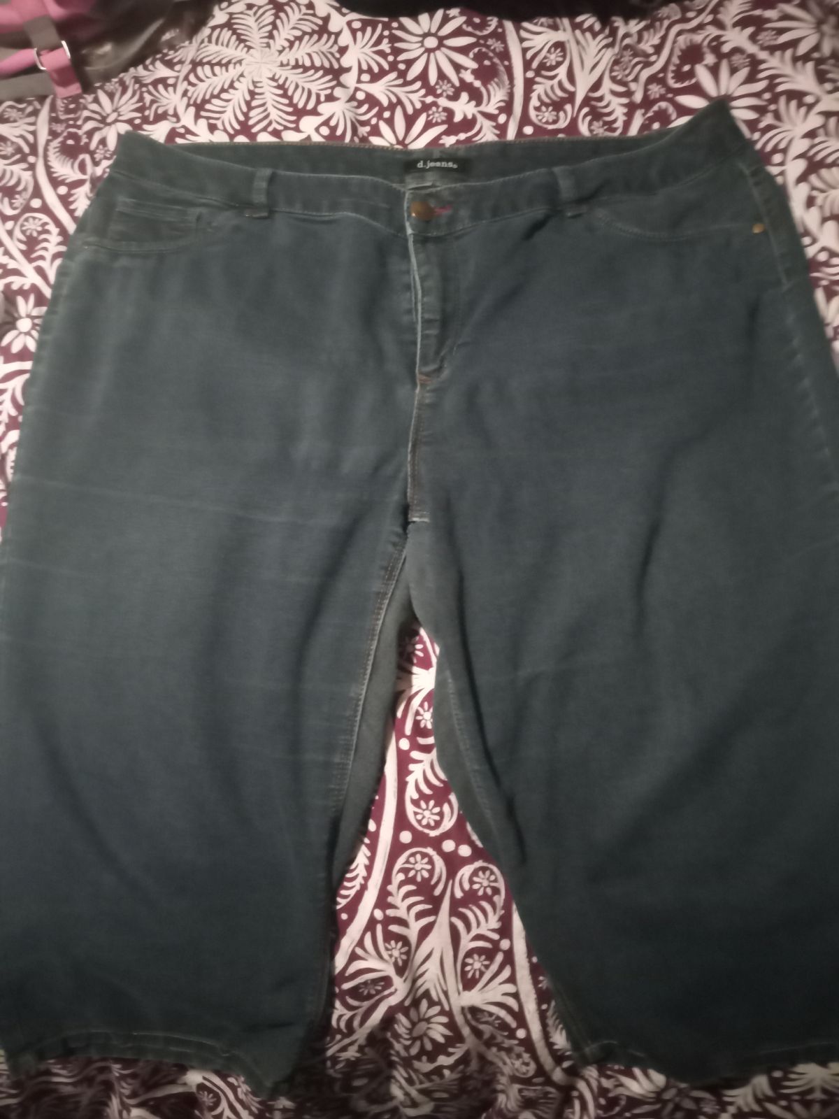 Gallery image 2 for Jeans + T-shirt, Women's 3X