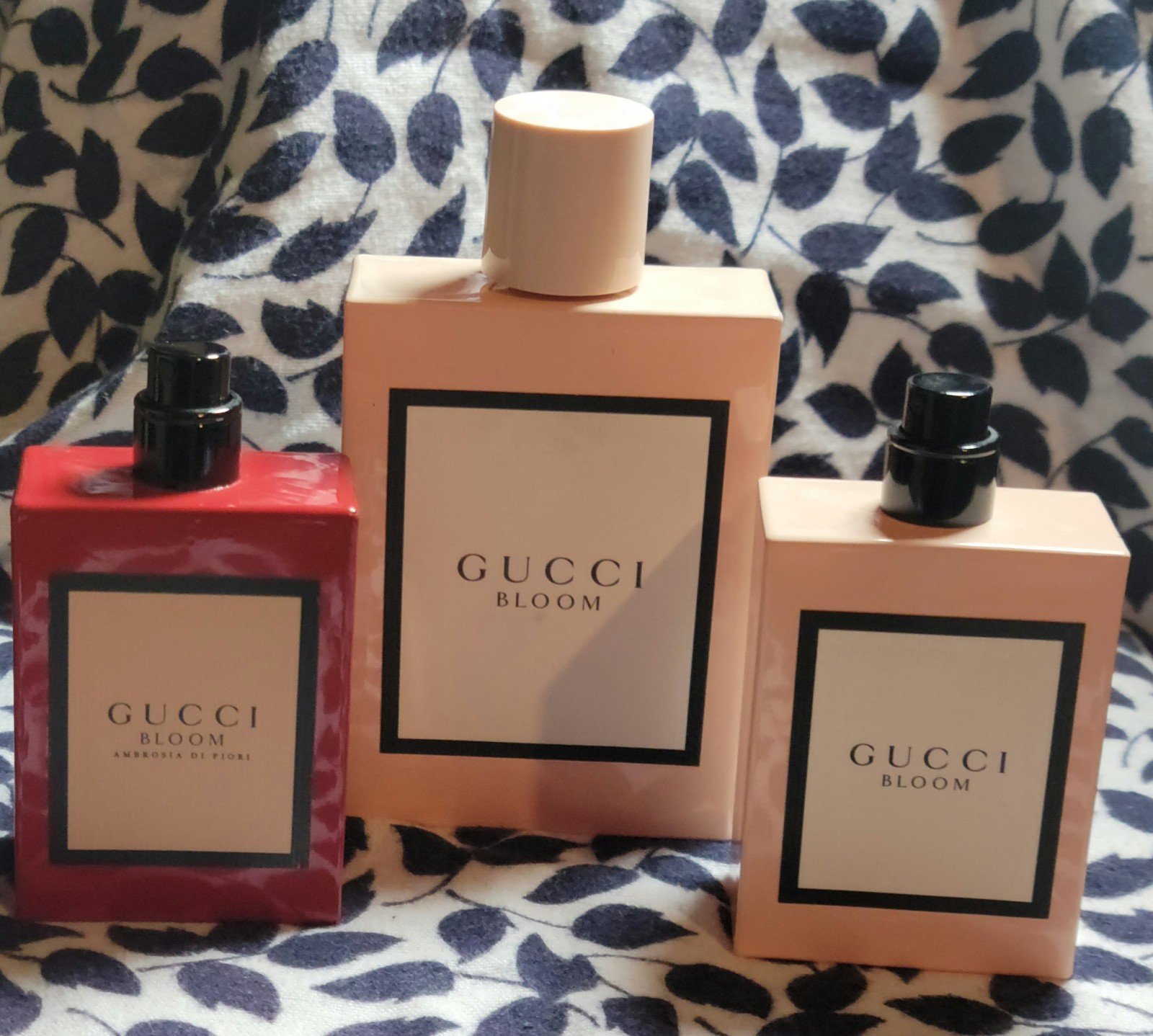 Gallery image 1 for Gucci Bloom Ead de Parfum 3.3 fl oz (light pink)