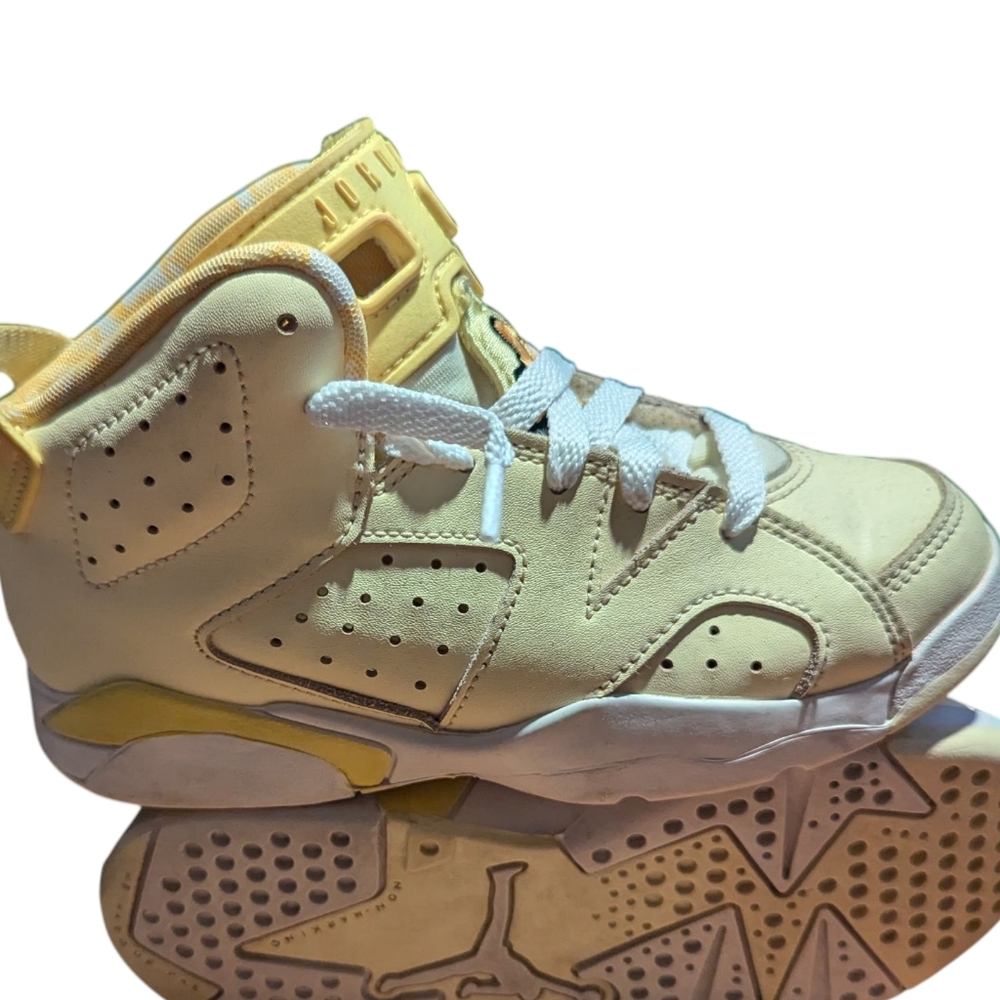 Gallery image 1 for Air Jordan 6 Retro Dynamic Yellow Floral