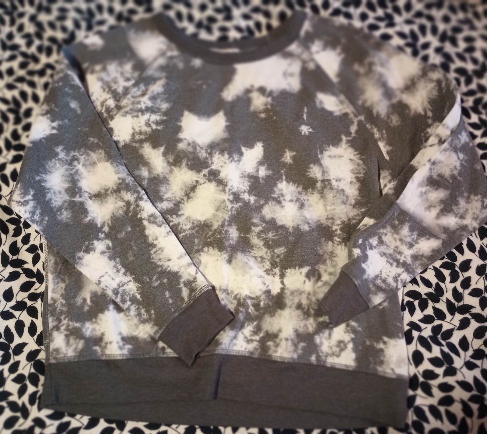 Gallery image 3 for Grayson/Threads Crewneck Pullover Sweatshirt, Small