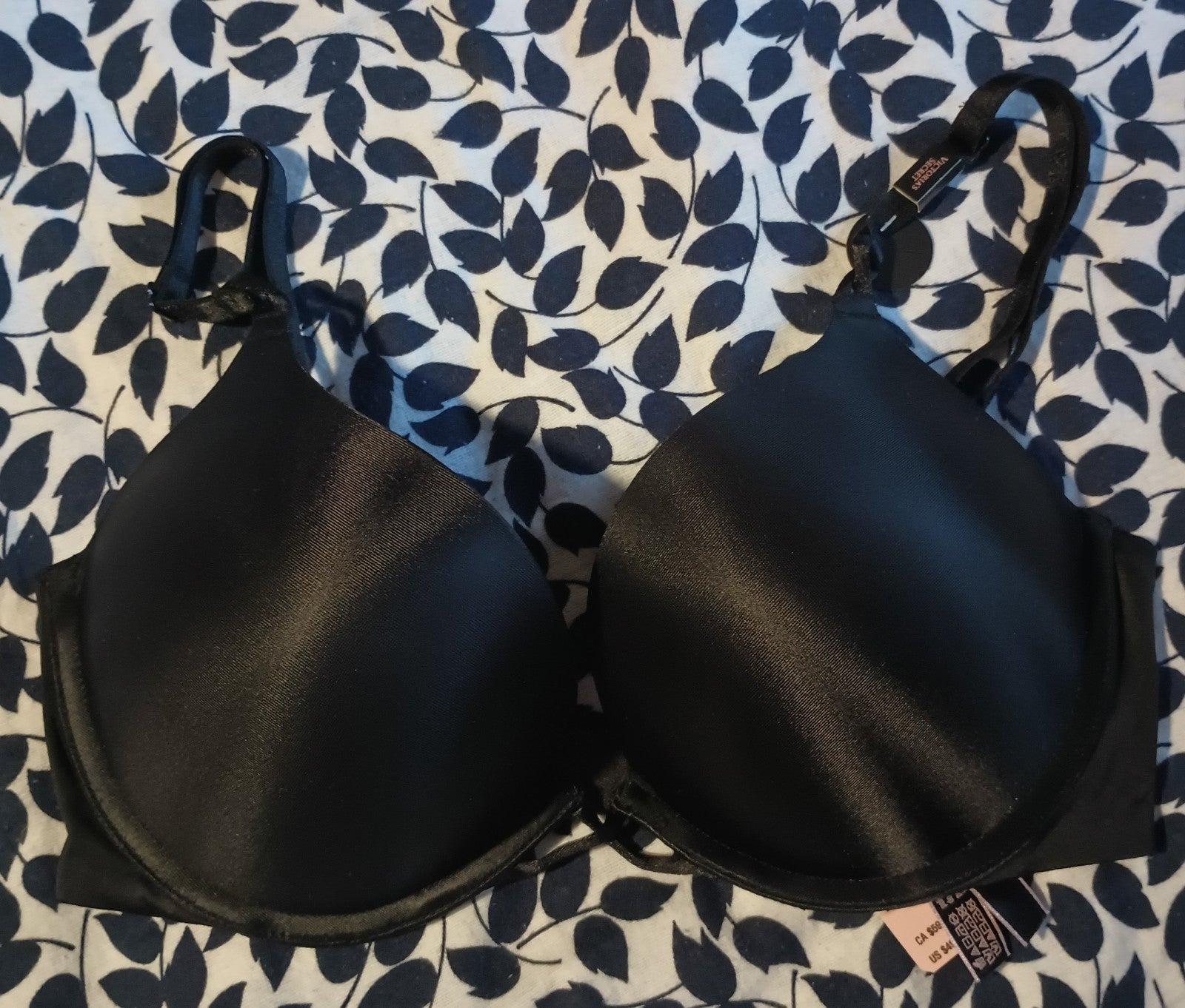 Victoria's Secret Bombshell Plunge Push-Up Bra, 32B