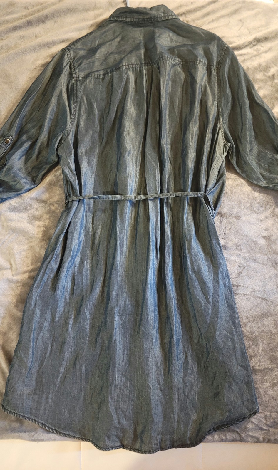 Gallery image 3 for Ava & Viv Plus Size Chambray Shirtdress