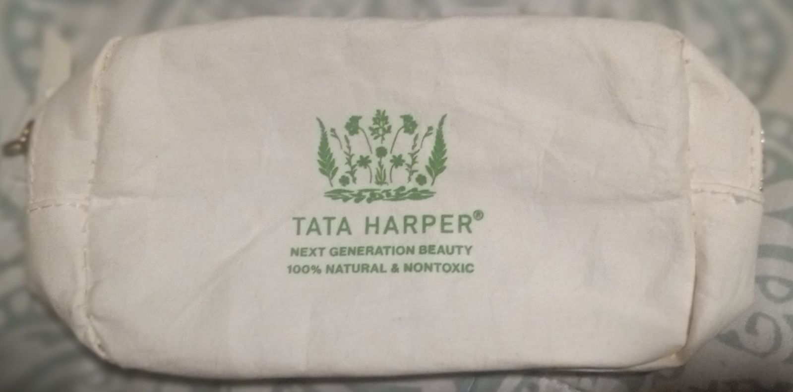 Gallery image 1 for tata harper cosmetics bag