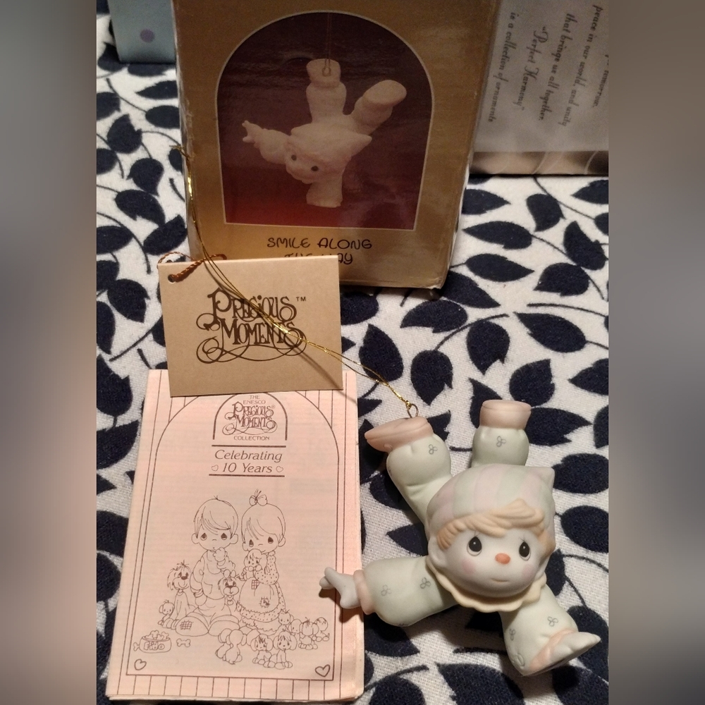 Gallery image 5 for Precious Moments Ornament Bundle