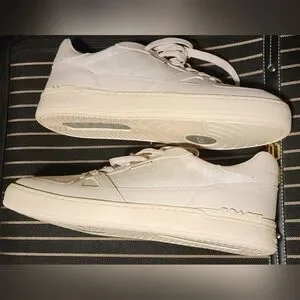 Gallery image 1 for Coach Clip Court Low Sneakers
