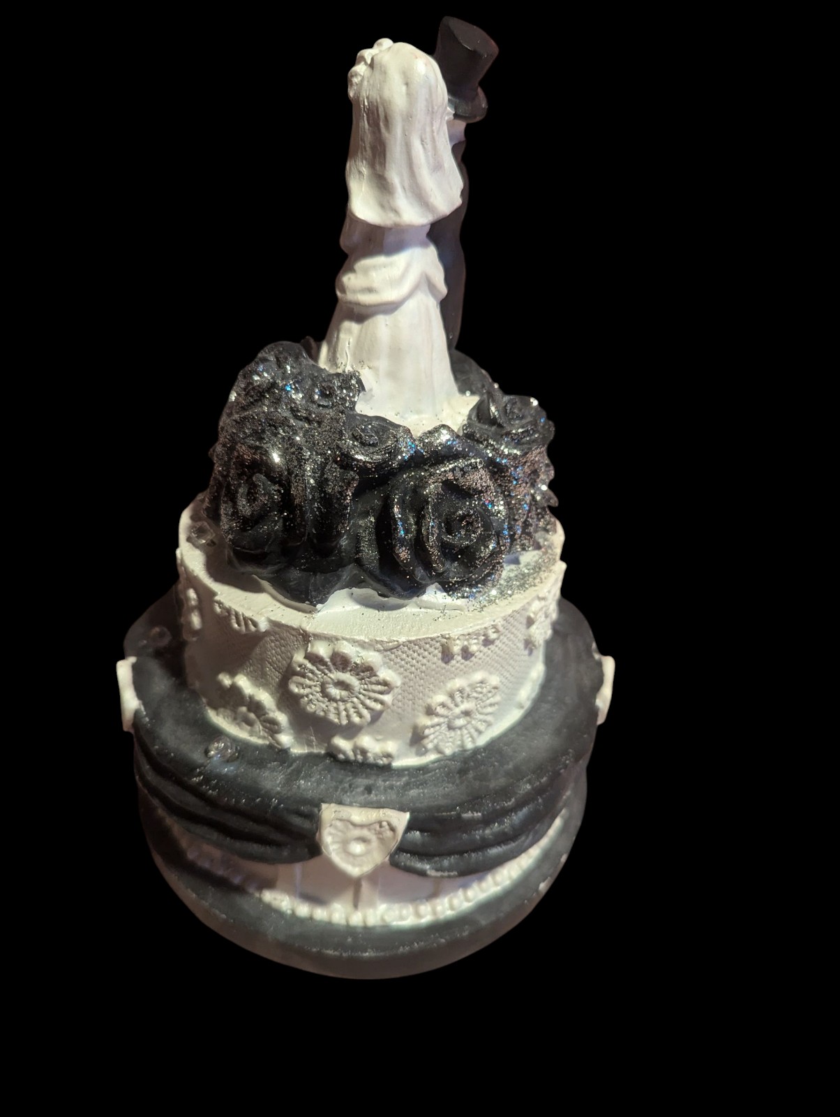 Gallery image 3 for Bride & Groom Skeleton Cake Topper