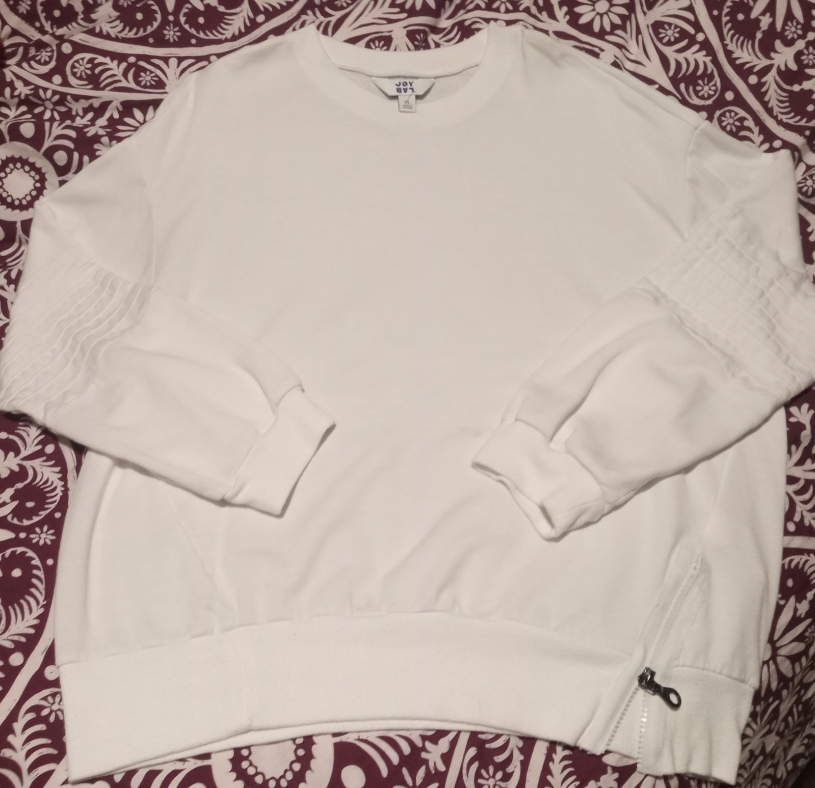 Gallery image 5 for Junior's XL Clothing Bundle